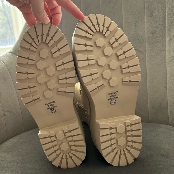Soda Bone Chunky Platform Boots - Picture 9 of 10